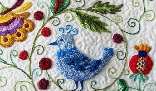 Such lovely embroidery pattern